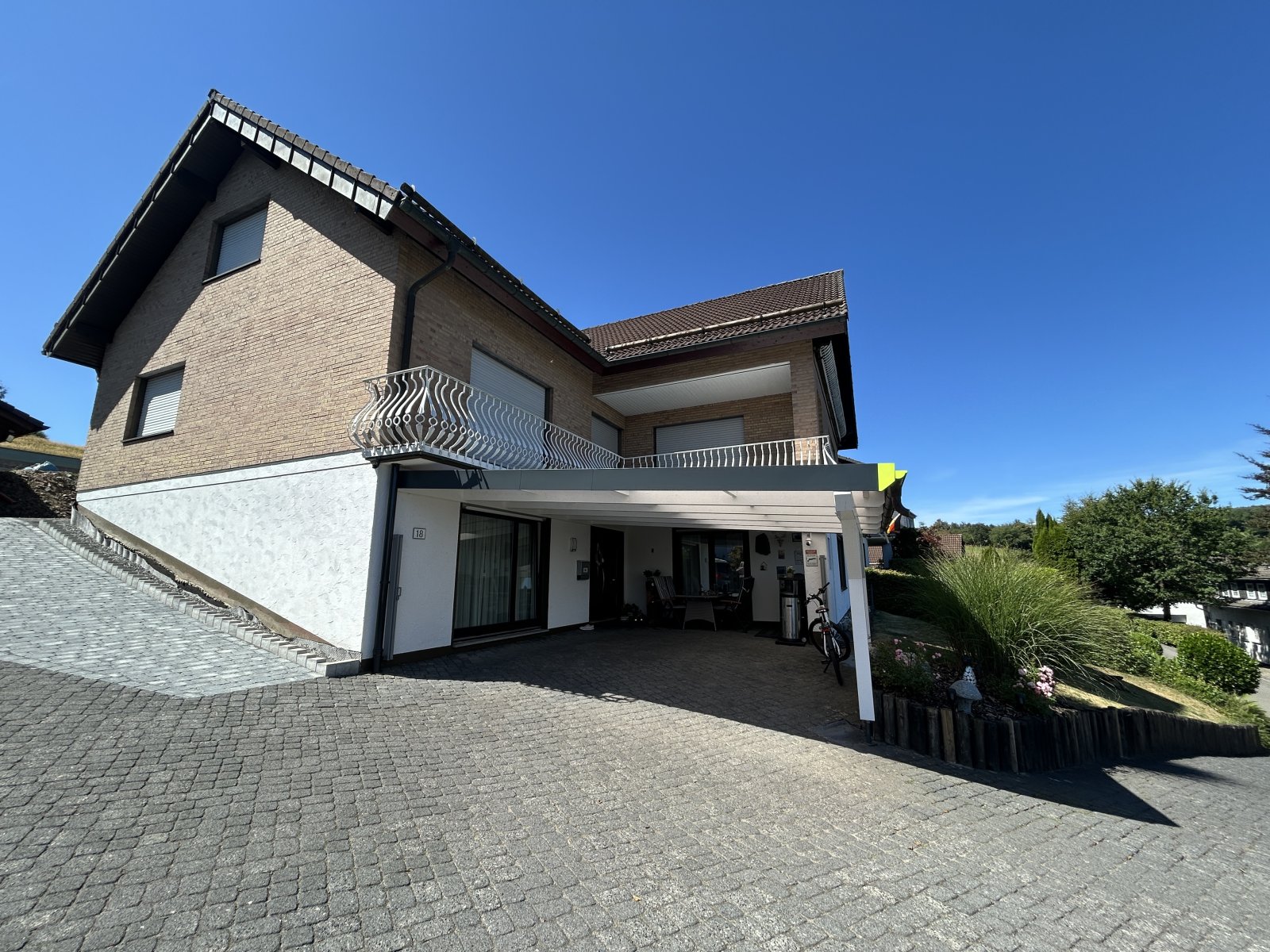 Drolshagen-Benolpe: Charmante ETW mit Fernblick 